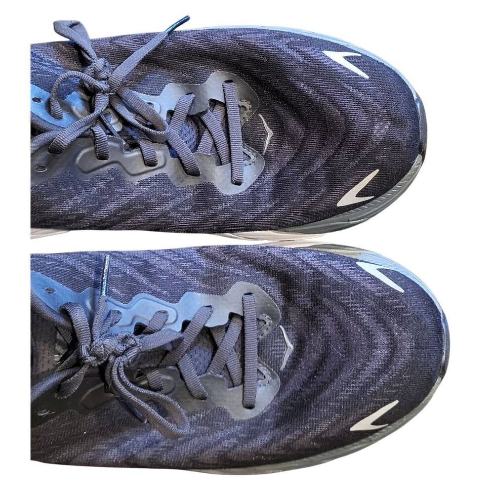 Hoka Sneakers Men's 11 D Black White Arahi 6 Stability Running Shoes - Picture 2 of 6